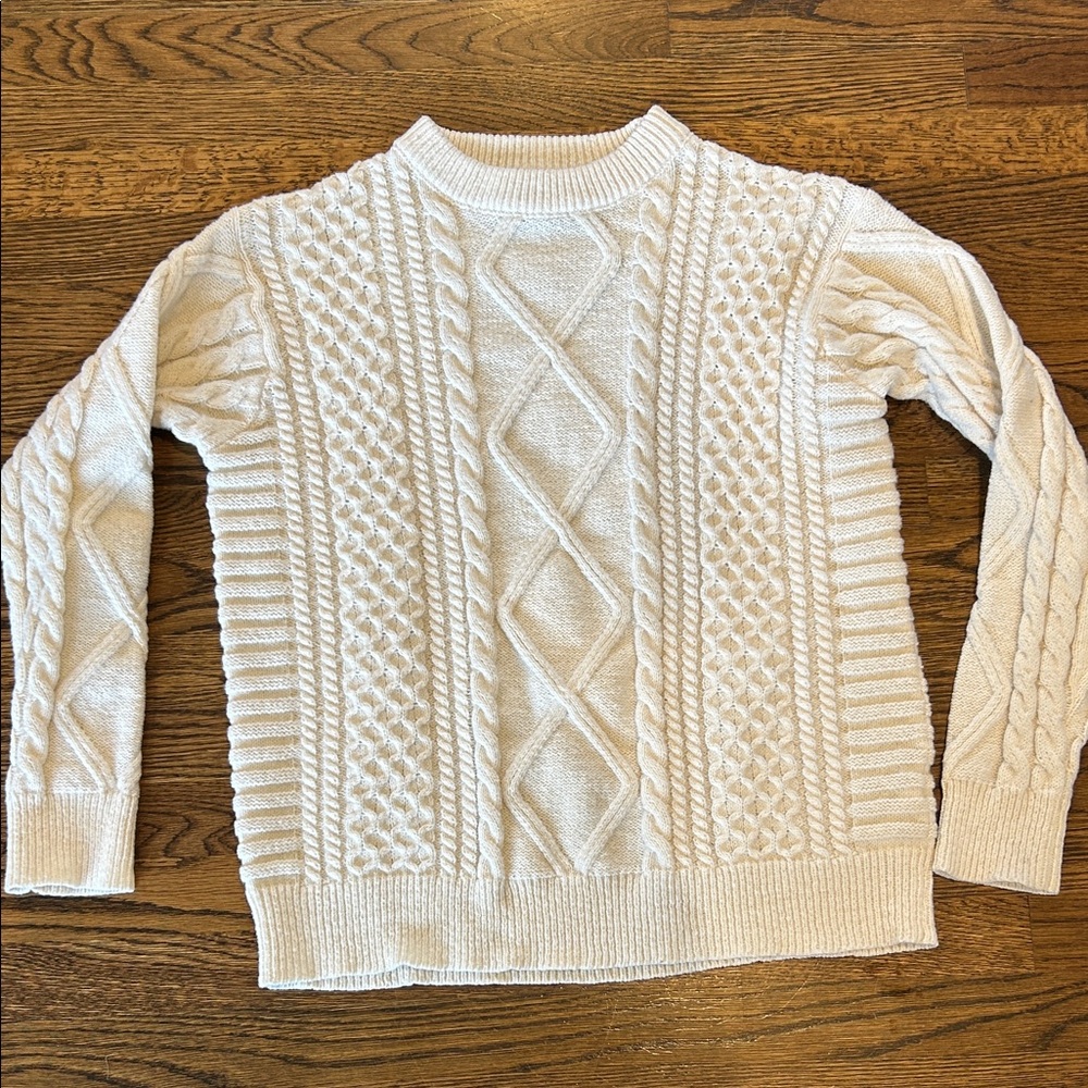 Aelfric Eden Cream Classic Cable Knit Sweater - Medium